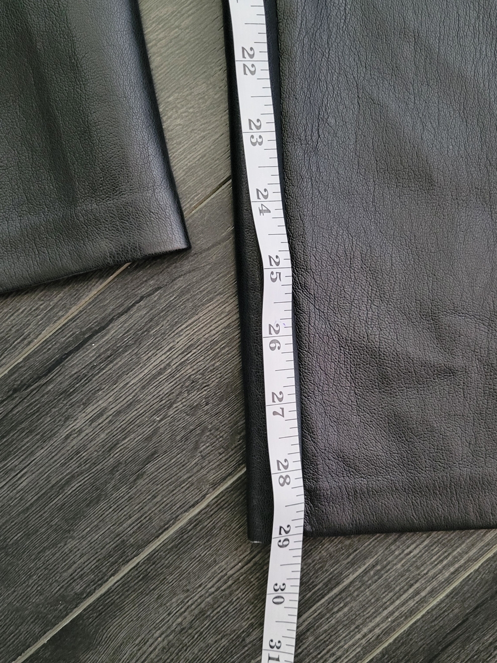 🎈Sale🎈WILFRED Aritzia Black Straight-Leg Faux-Leather Pants SZ 12 - Picture 9 of 12